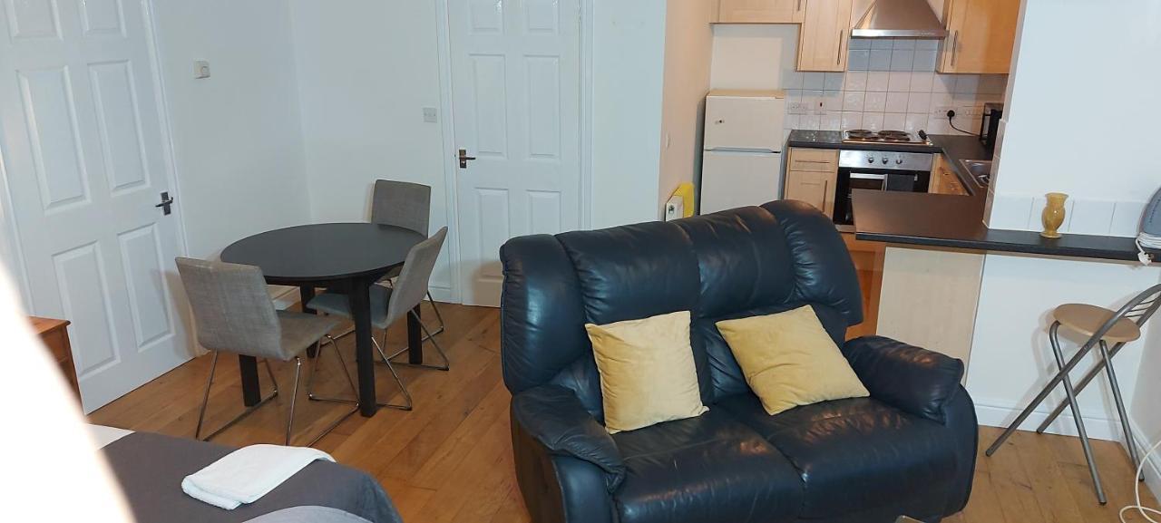 Ferienwohnung Metrolets 2 Luton  Exterior foto